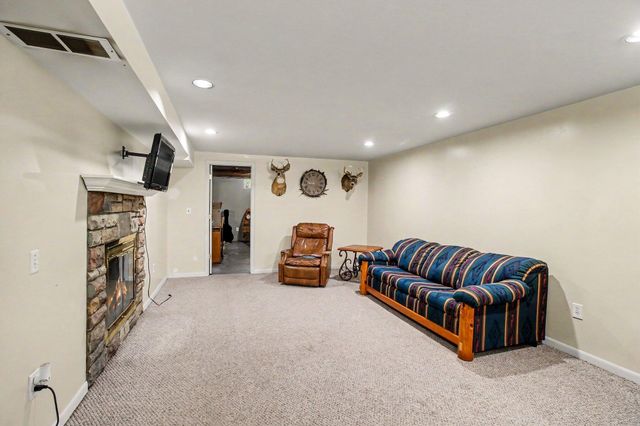 2730 Bullard Road, Hartland, MI 48353