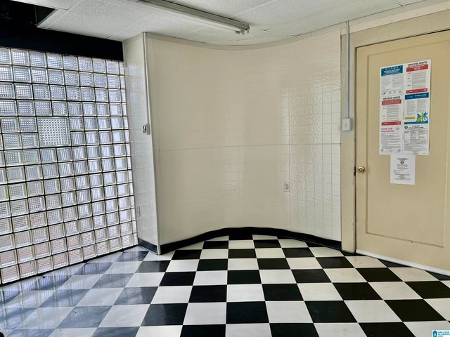 516 MAIN STREET, Warrior, AL 35180