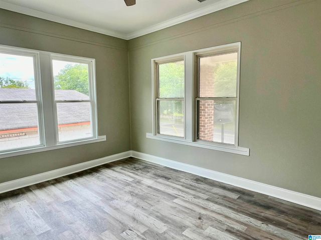 516 MAIN STREET, Warrior, AL 35180