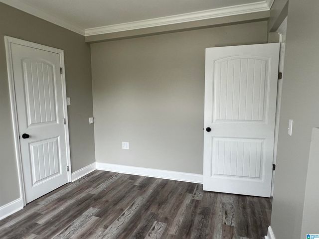 516 MAIN STREET, Warrior, AL 35180