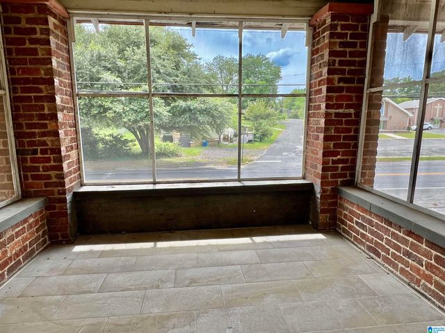 516 MAIN STREET, Warrior, AL 35180