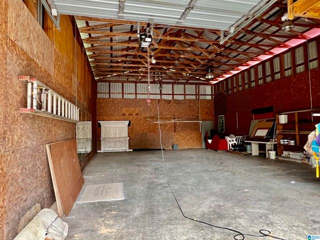 516 MAIN STREET, Warrior, AL 35180