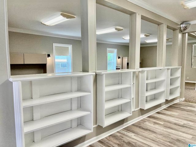 516 MAIN STREET, Warrior, AL 35180