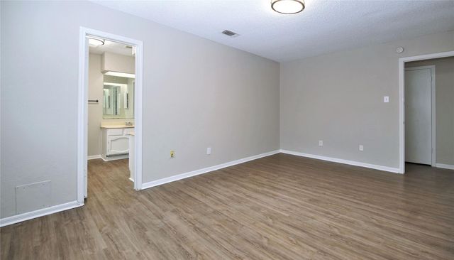 7814 Barnhill, Humble, TX 77338
