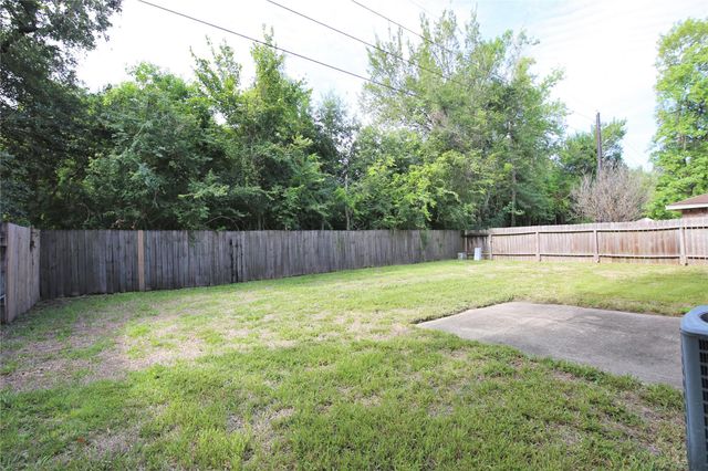 7814 Barnhill, Humble, TX 77338