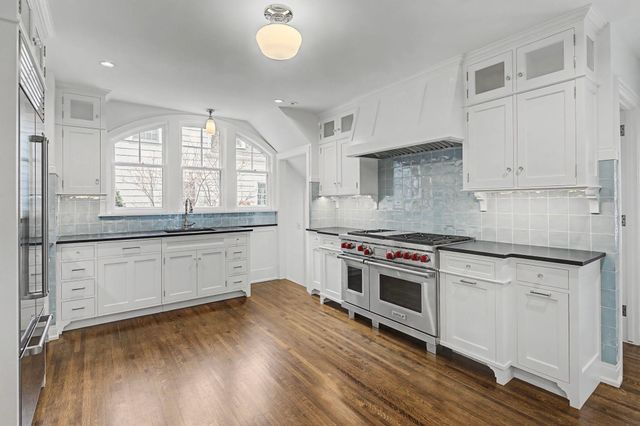 2635 Newton Avenue S, Minneapolis, MN 55405