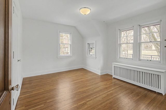 2635 Newton Avenue S, Minneapolis, MN 55405