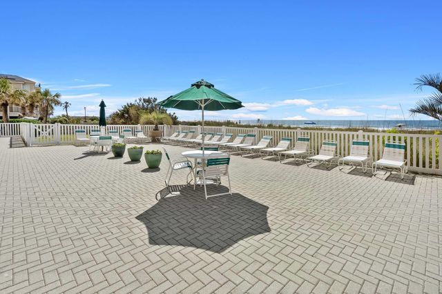 201 S Ocean Blvd Unit 1404, North Myrtle Beach, SC 29582