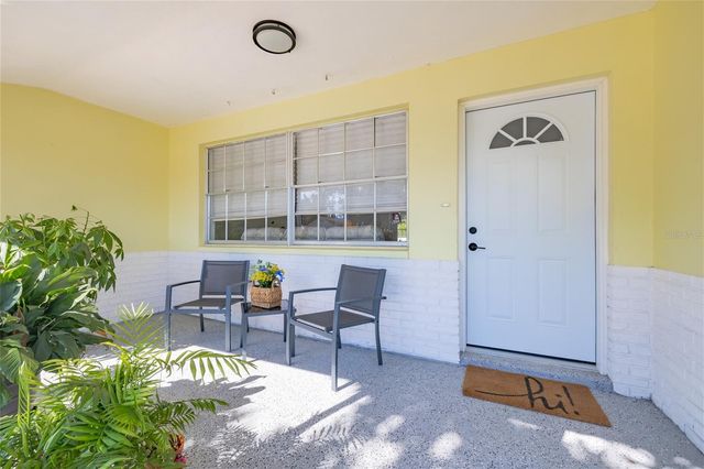 692 GASLIGHT DRIVE, South Daytona, FL 32119