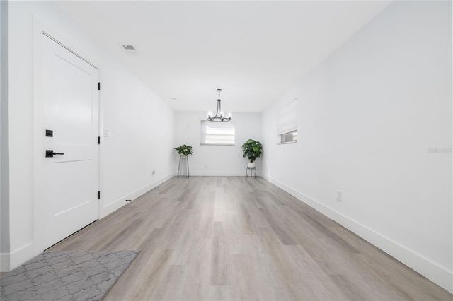 692 GASLIGHT DRIVE, South Daytona, FL 32119