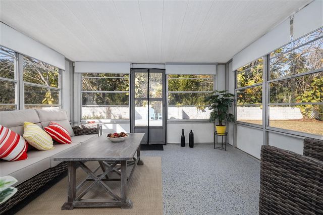 692 GASLIGHT DRIVE, South Daytona, FL 32119