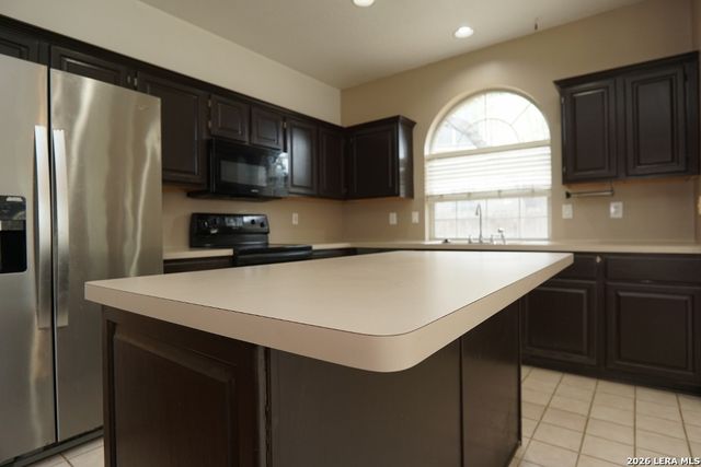1818 Caraselle Loop Court, San Antonio, TX 78253