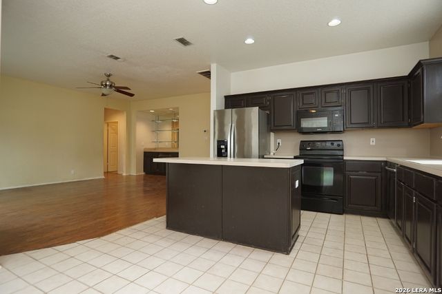 1818 Caraselle Loop Court, San Antonio, TX 78253