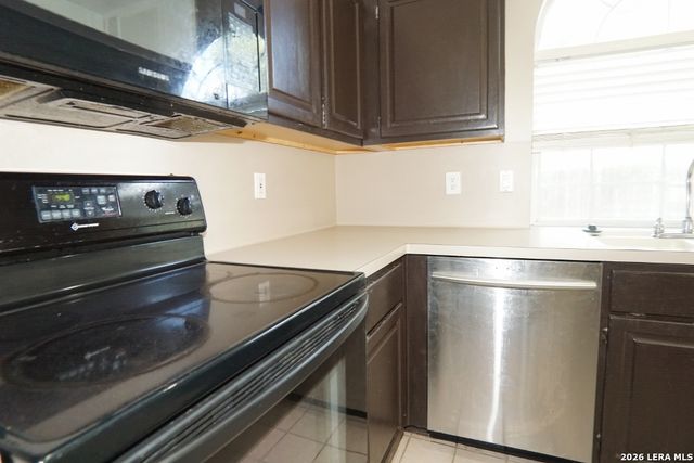 1818 Caraselle Loop Court, San Antonio, TX 78253