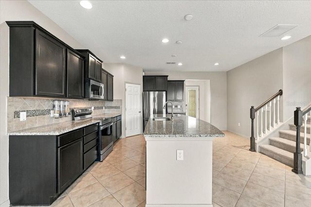 8734 HINSDALE HEIGHTS DRIVE, Polk City, FL 33868