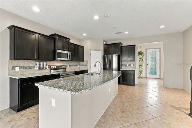 8734 HINSDALE HEIGHTS DRIVE, Polk City, FL 33868