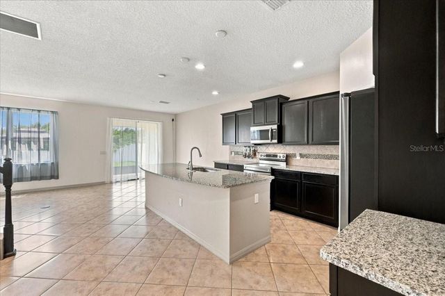 8734 HINSDALE HEIGHTS DRIVE, Polk City, FL 33868