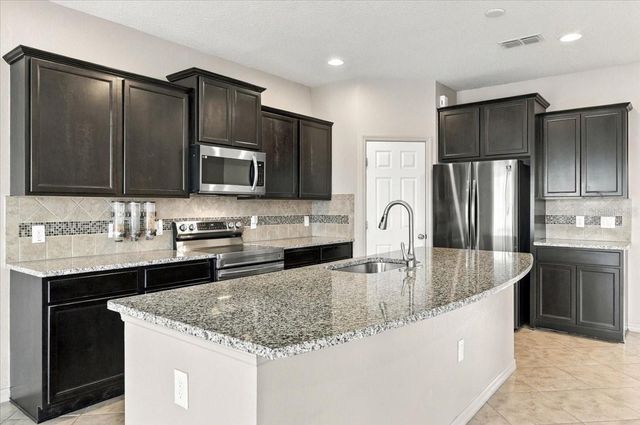 8734 HINSDALE HEIGHTS DRIVE, Polk City, FL 33868