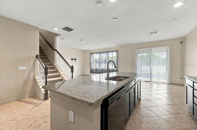 8734 HINSDALE HEIGHTS DRIVE, Polk City, FL 33868