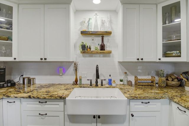 9101 Vernetta Way, Elk Grove, CA 95624