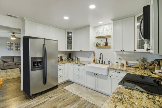 9101 Vernetta Way, Elk Grove, CA 95624