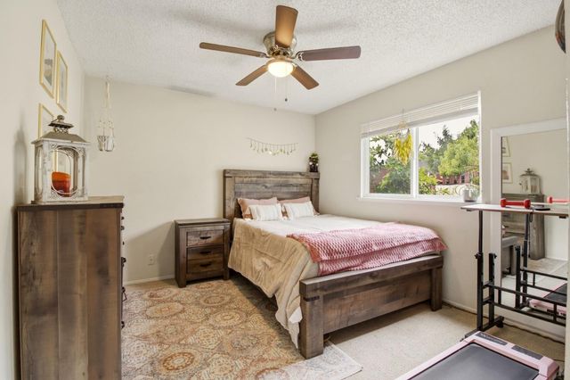 9101 Vernetta Way, Elk Grove, CA 95624