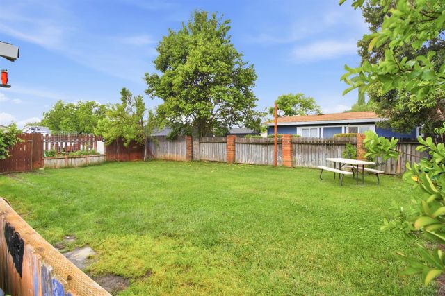 9101 Vernetta Way, Elk Grove, CA 95624