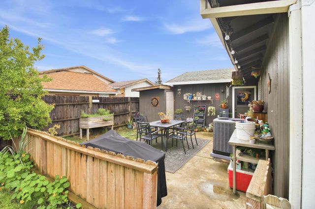 9101 Vernetta Way, Elk Grove, CA 95624