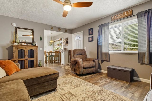 9101 Vernetta Way, Elk Grove, CA 95624