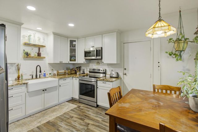 9101 Vernetta Way, Elk Grove, CA 95624