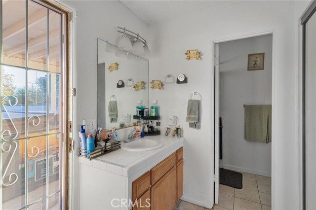 13167 Olathe Road, Apple Valley, CA 92308