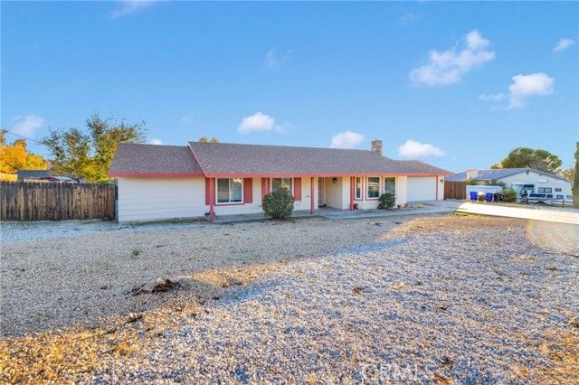 13167 Olathe Road, Apple Valley, CA 92308