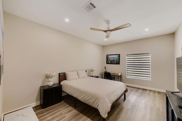 8815 Sharpview Drive, Houston, TX 77036