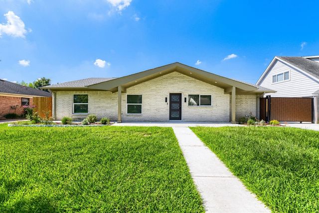 8815 Sharpview Drive, Houston, TX 77036