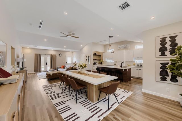 8815 Sharpview Drive, Houston, TX 77036