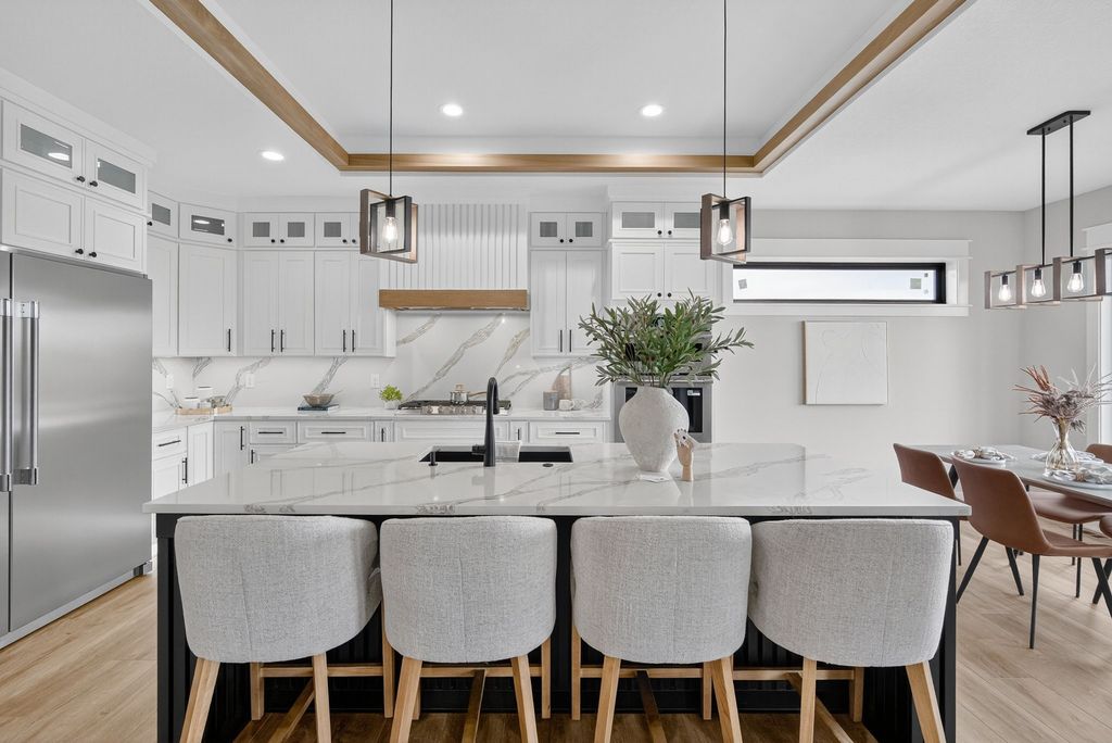 1420 NW Bull Run Court, Waukee, IA 50263