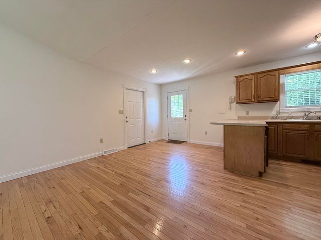 44 Windswept Lane, Russell Springs, KY 42642