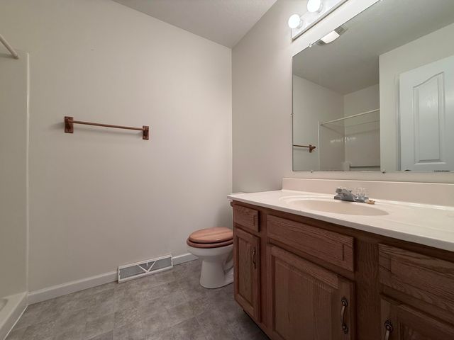 44 Windswept Lane, Russell Springs, KY 42642