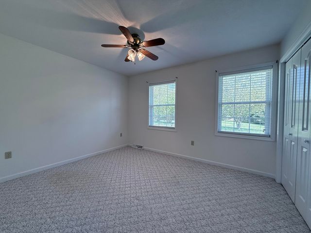 44 Windswept Lane, Russell Springs, KY 42642