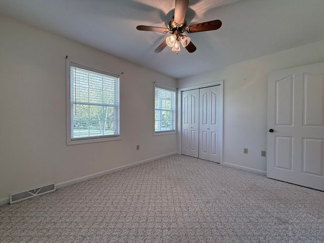 44 Windswept Lane, Russell Springs, KY 42642