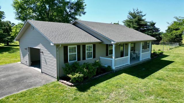 44 Windswept Lane, Russell Springs, KY 42642