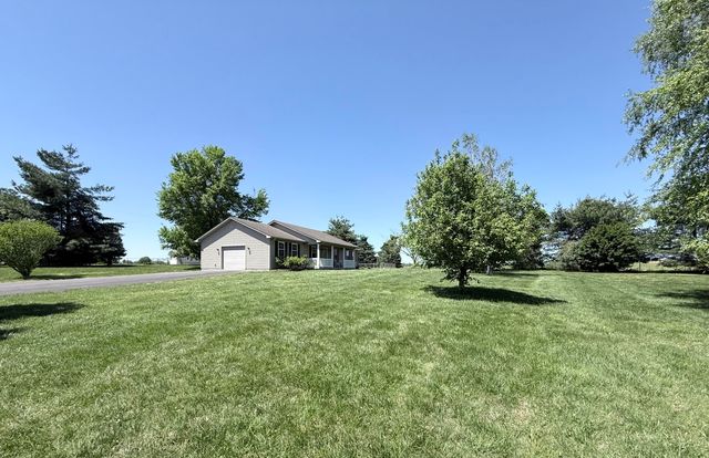 44 Windswept Lane, Russell Springs, KY 42642