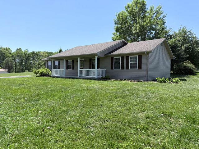 44 Windswept Lane, Russell Springs, KY 42642