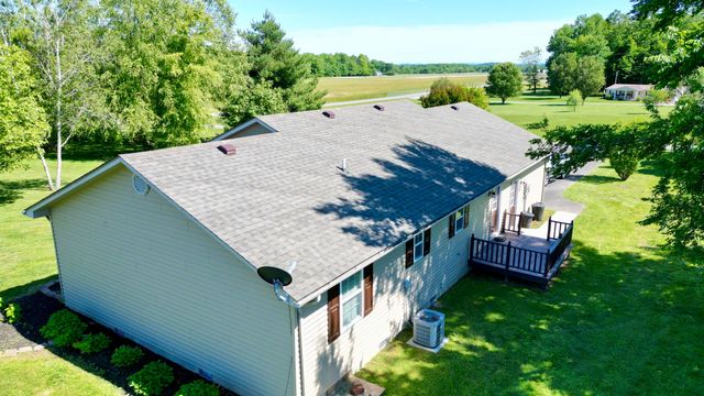 44 Windswept Lane, Russell Springs, KY 42642