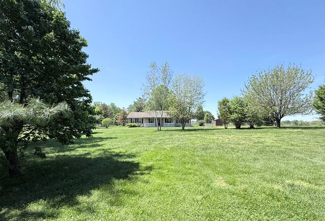 44 Windswept Lane, Russell Springs, KY 42642