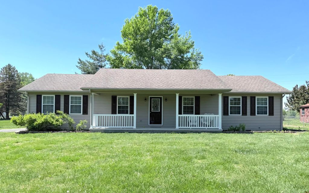 44 Windswept Lane, Russell Springs, KY 42642