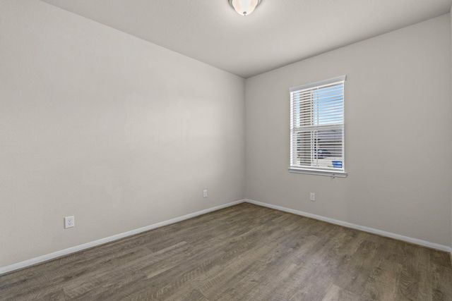 8427 Baywatch Circle, Baytown, TX 77523