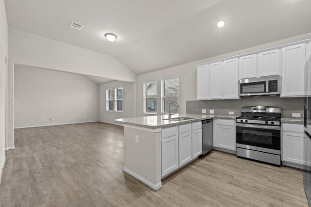 8427 Baywatch Circle, Baytown, TX 77523