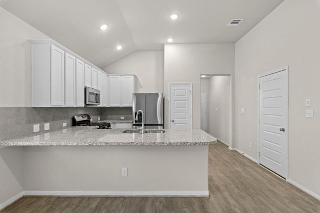 8427 Baywatch Circle, Baytown, TX 77523