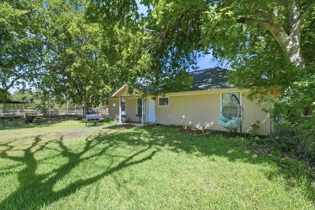 435 Horseshoe Trail W, Aledo, TX 76008